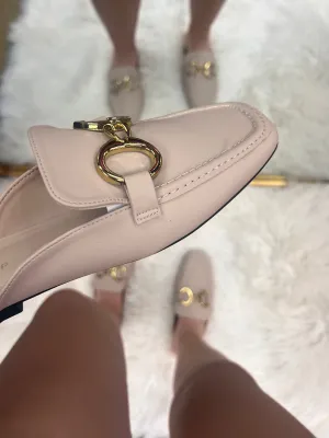 Andrea  Mule in Beige