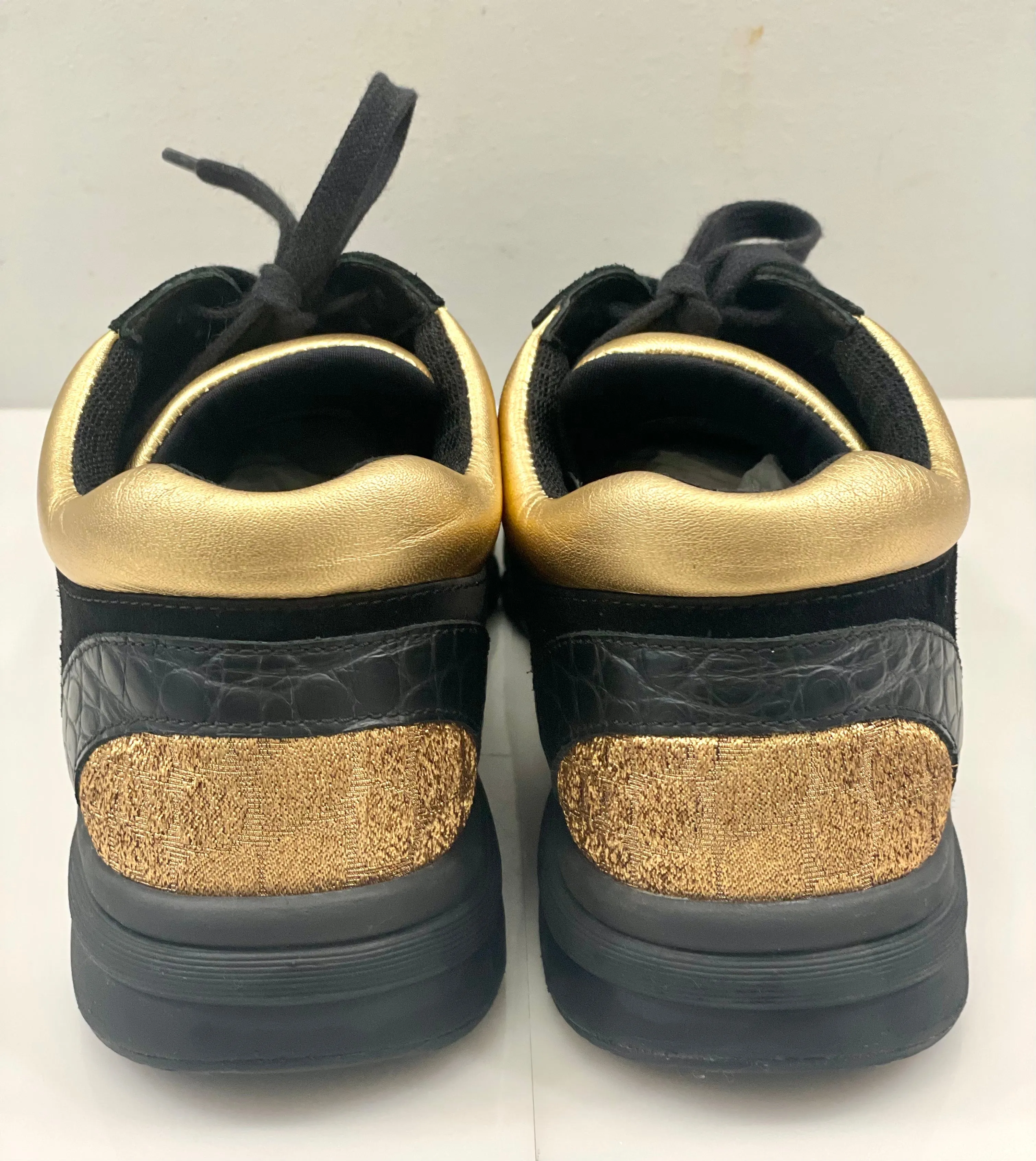 CHANEL CC  METALLIC SUEDE CALFSKIN MIXED FABRIC SNEAKERS