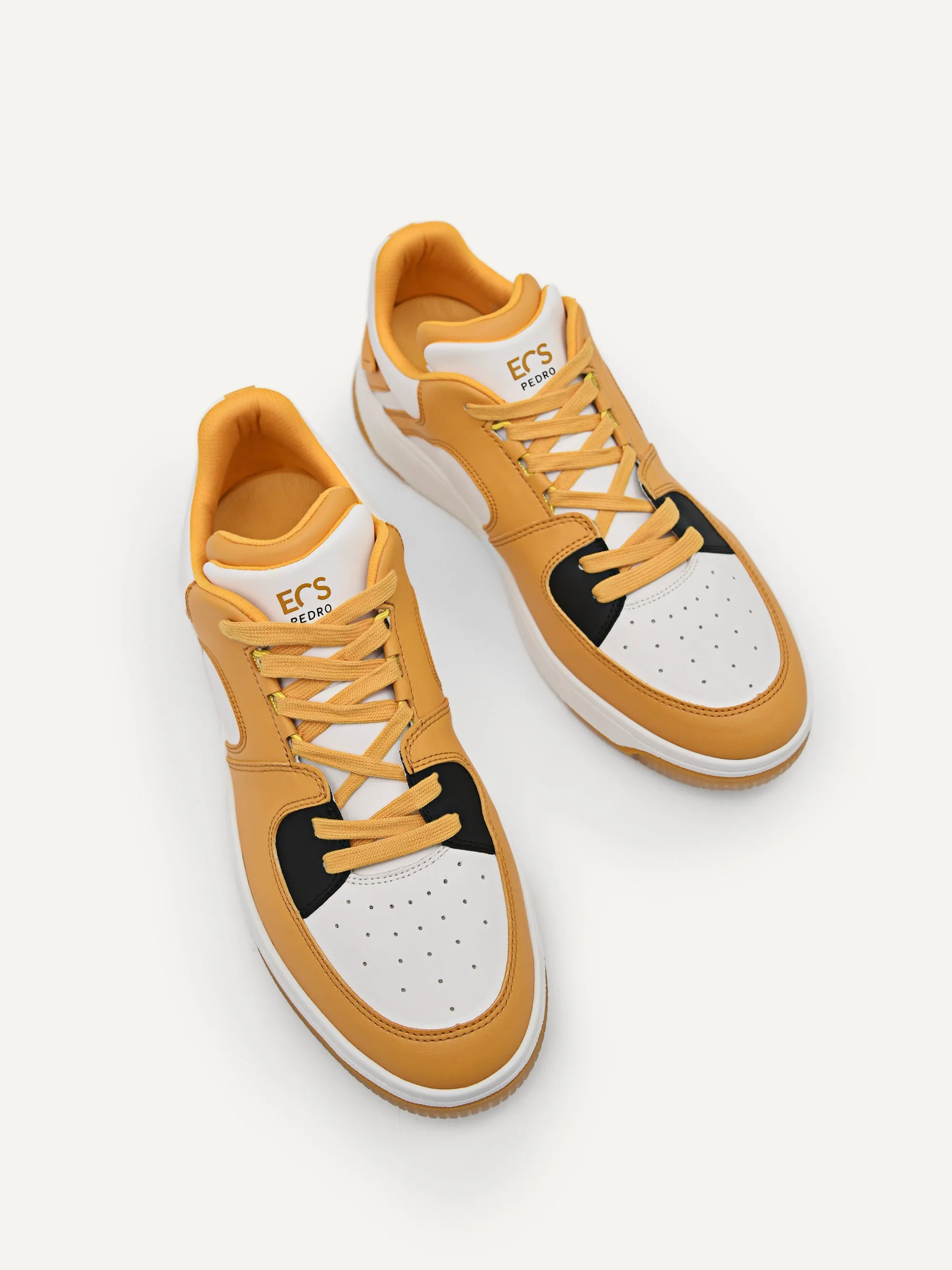 EOS Sneakers