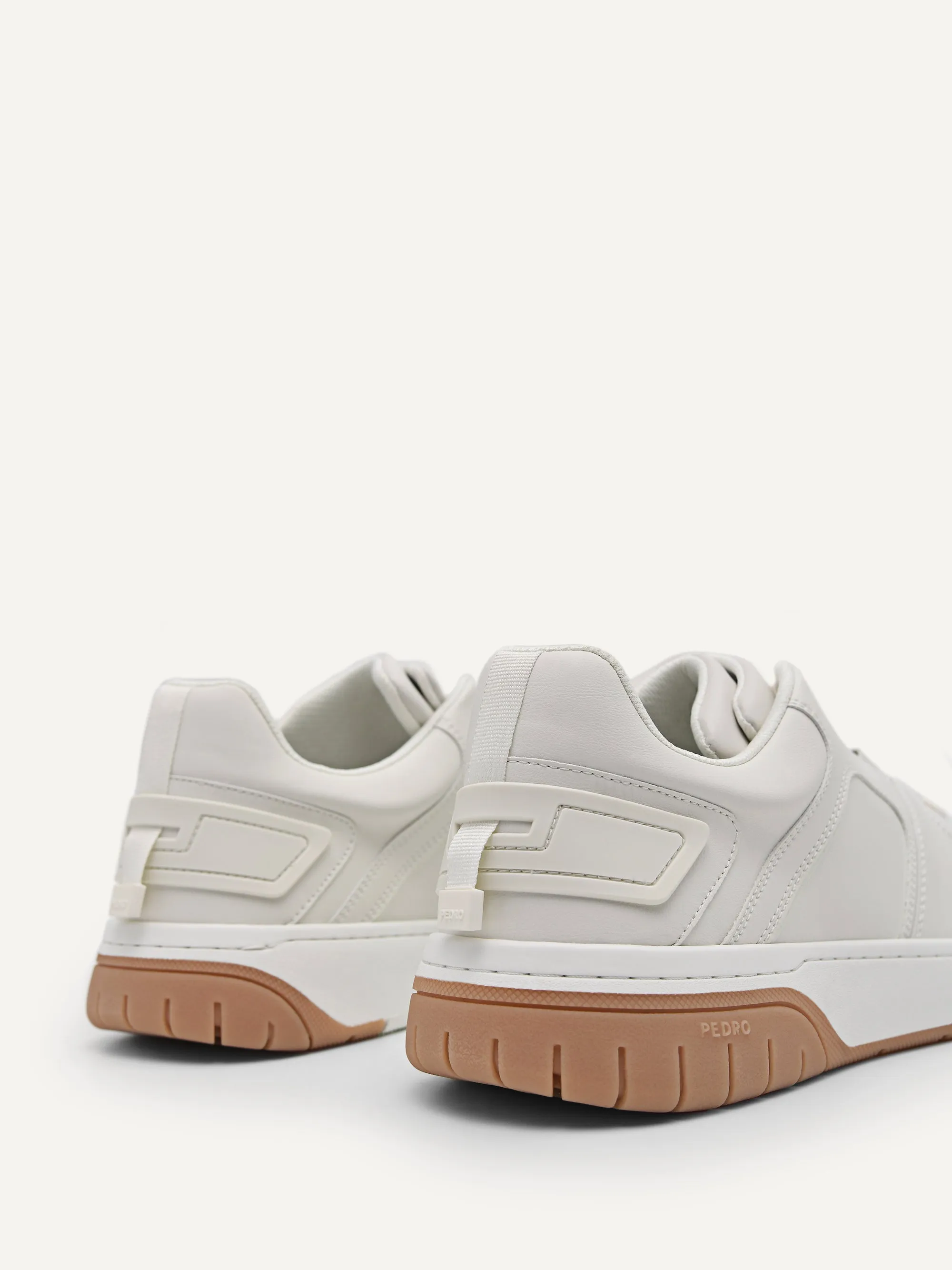 EOS Sneakers
