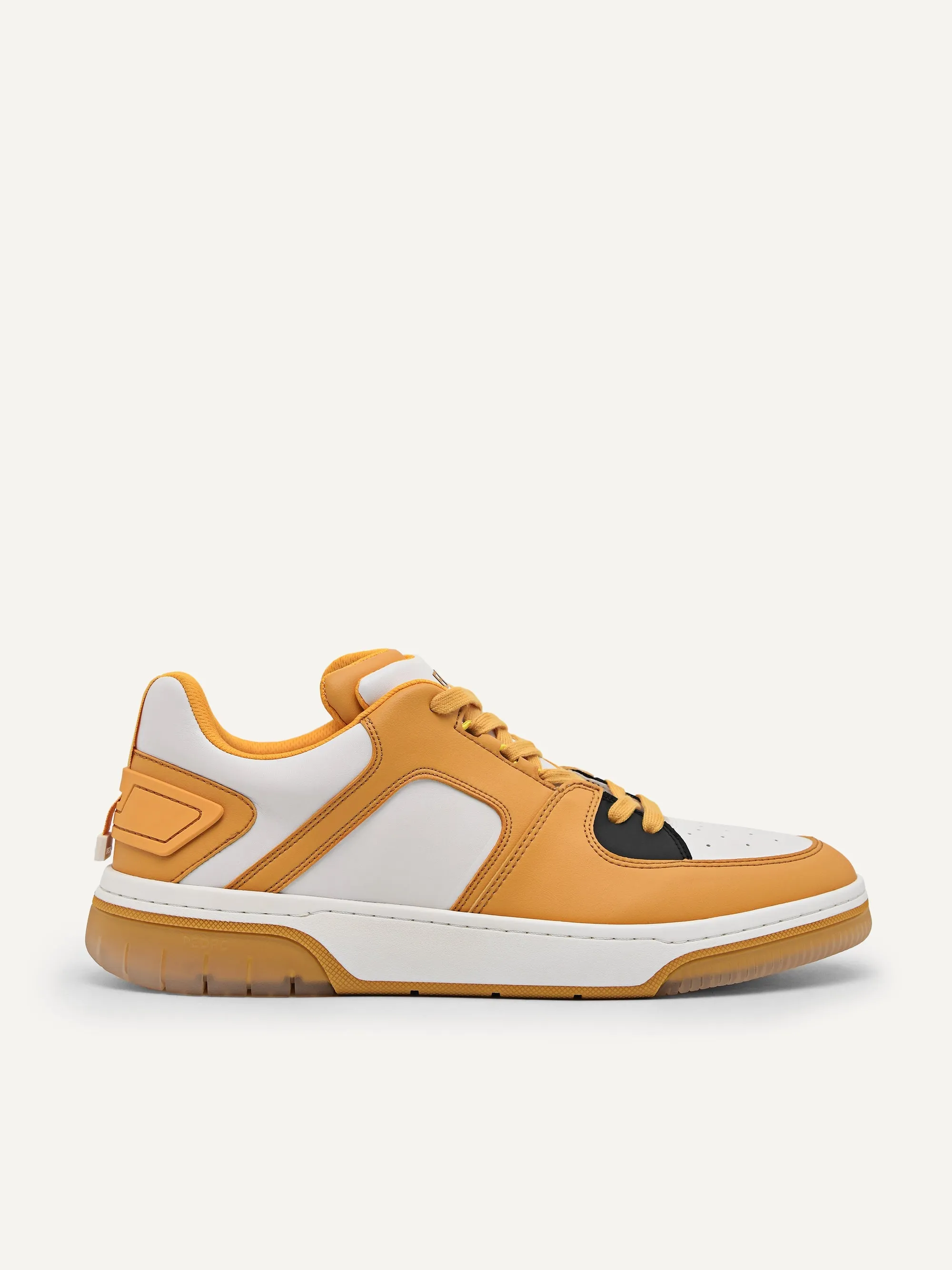 EOS Sneakers