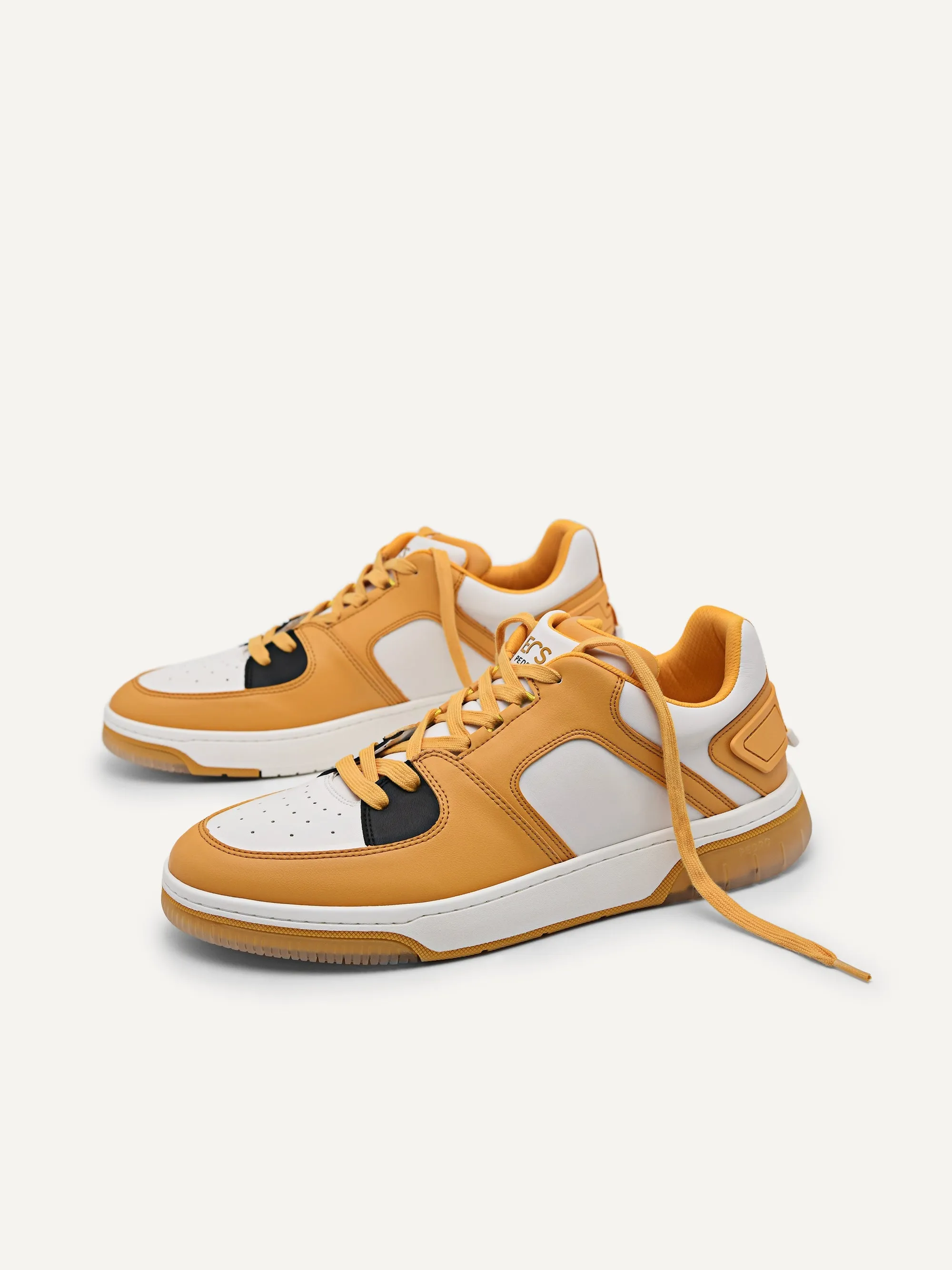 EOS Sneakers