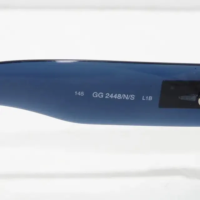Gucci 1990s Sunglasses Blue