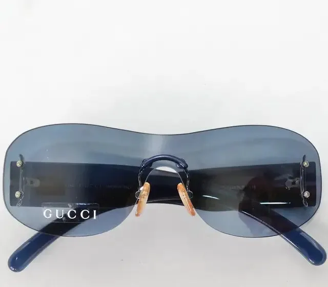 Gucci 1990s Sunglasses Blue