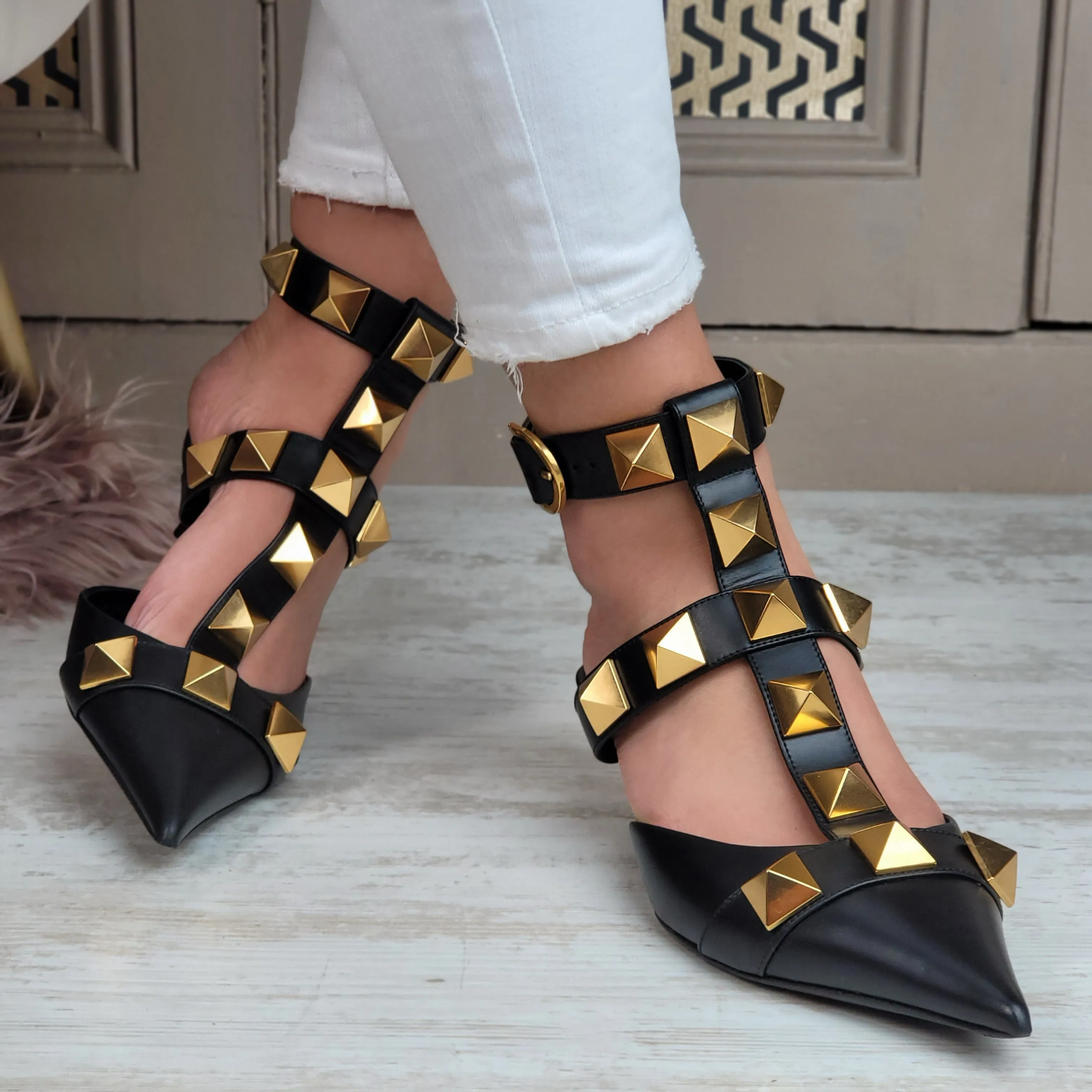 VALENTINO GARAVANI ROMAN STUD MULES EU 37/ UK 4